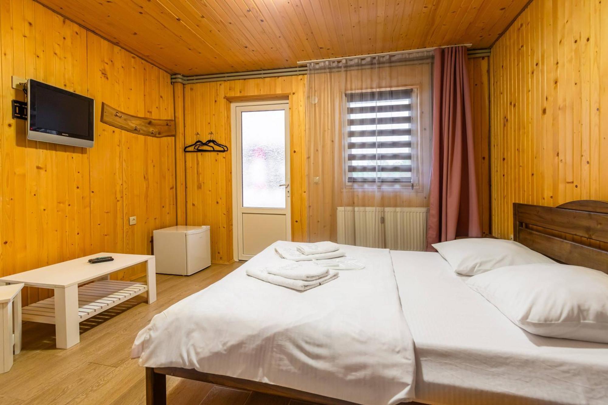 Romantik Solotvyno Exteriör bild